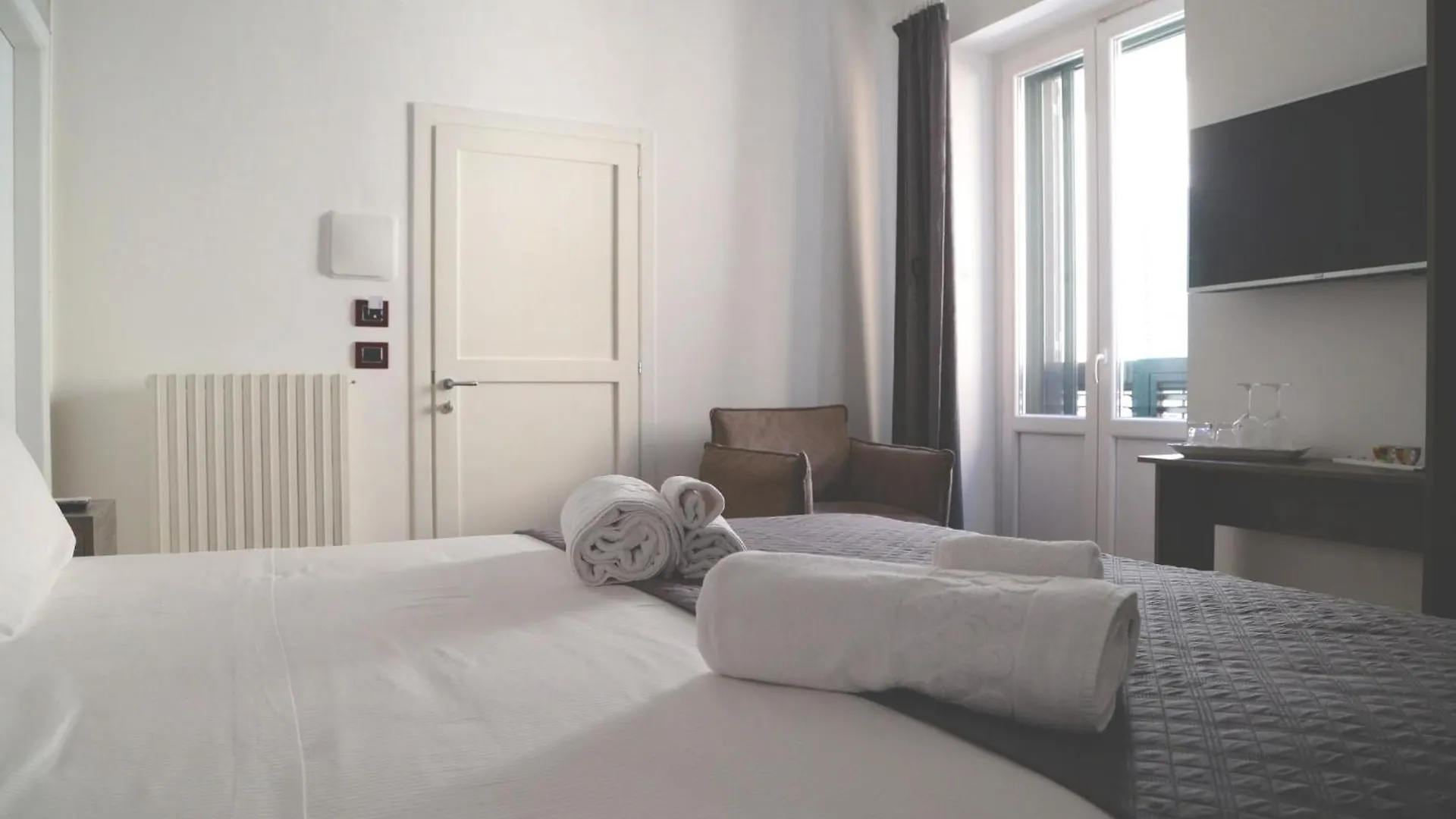 Bed & Breakfast T Rooms Lecce