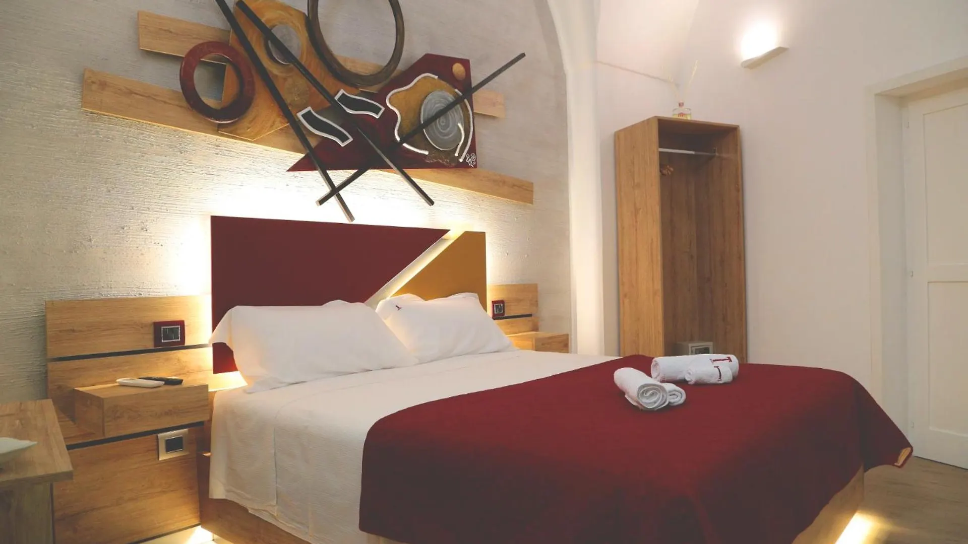 T Rooms Lecce